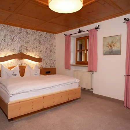 Bed & Breakfast Garni Fischerweber Am *