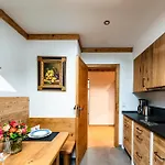 Garni Fischerweber Am * Rotta